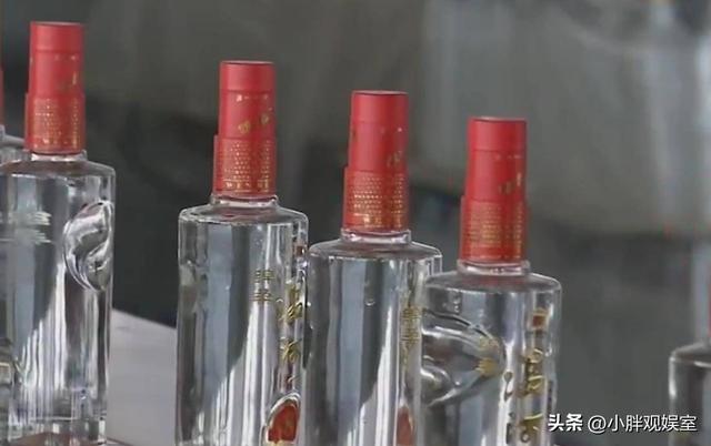 山东小伙捡破烂为生,无意发现酒瓶里的商机,如今1年净赚2个亿赚钱商机项目大全插图10 山东小伙捡破烂为生,无意发现酒瓶里的商机,如今1年净赚2个亿赚钱商机项目大全插图10