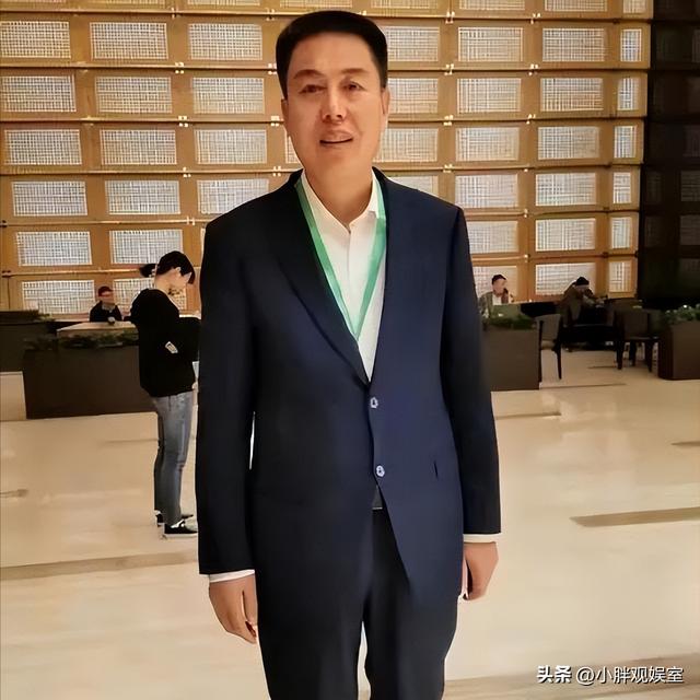 山东小伙捡破烂为生,无意发现酒瓶里的商机,如今1年净赚2个亿赚钱商机项目大全插图15 山东小伙捡破烂为生,无意发现酒瓶里的商机,如今1年净赚2个亿赚钱商机项目大全插图15